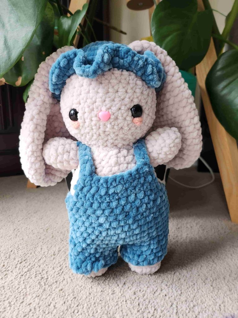 crochetbychloe-arrigurumibunny